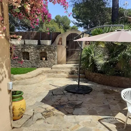 Tres Beau T1 Apartment Hyeres Exterior photo